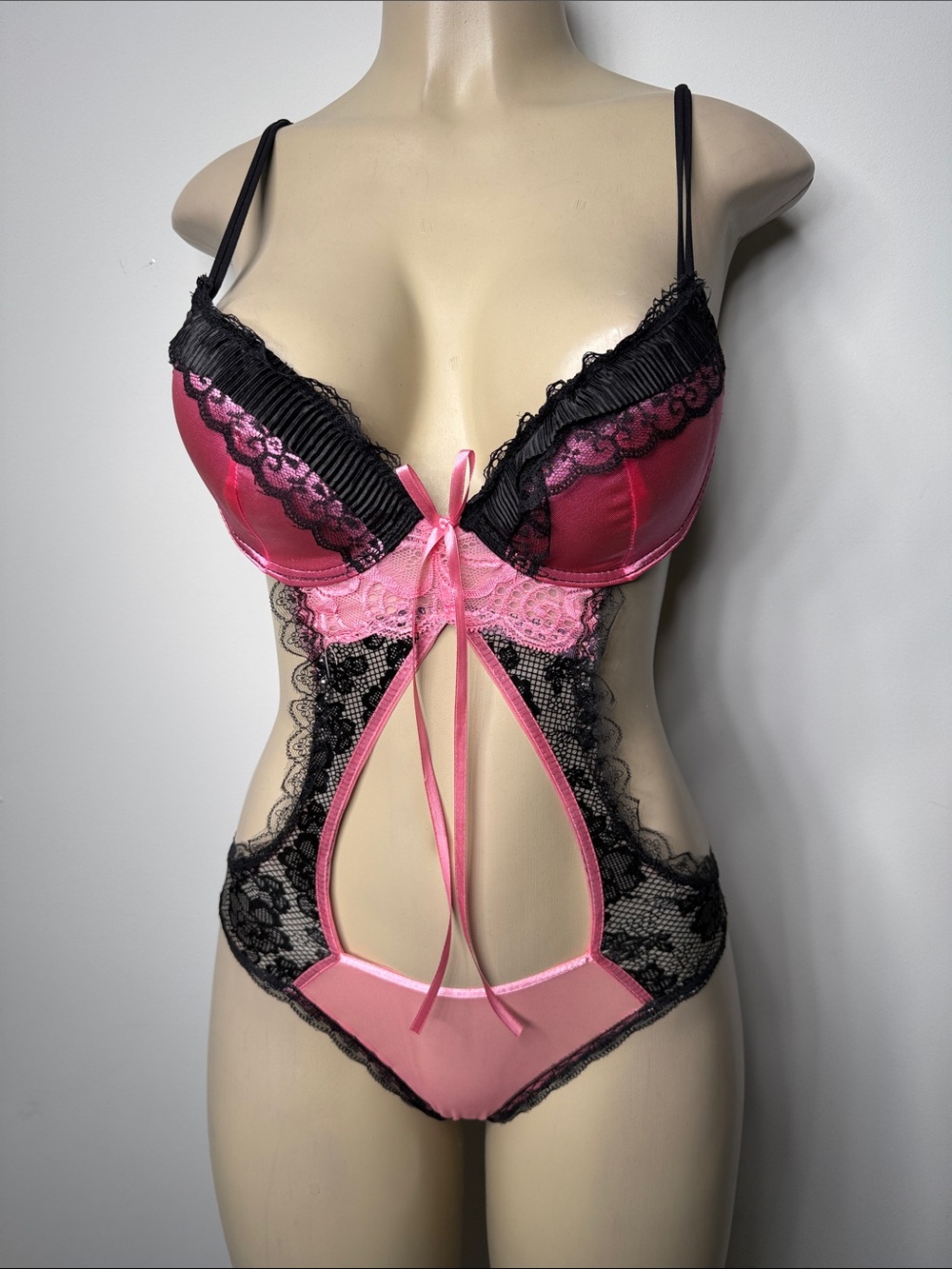 ROMWE Pink and Black Lace Cutout Teddy Bodysuit